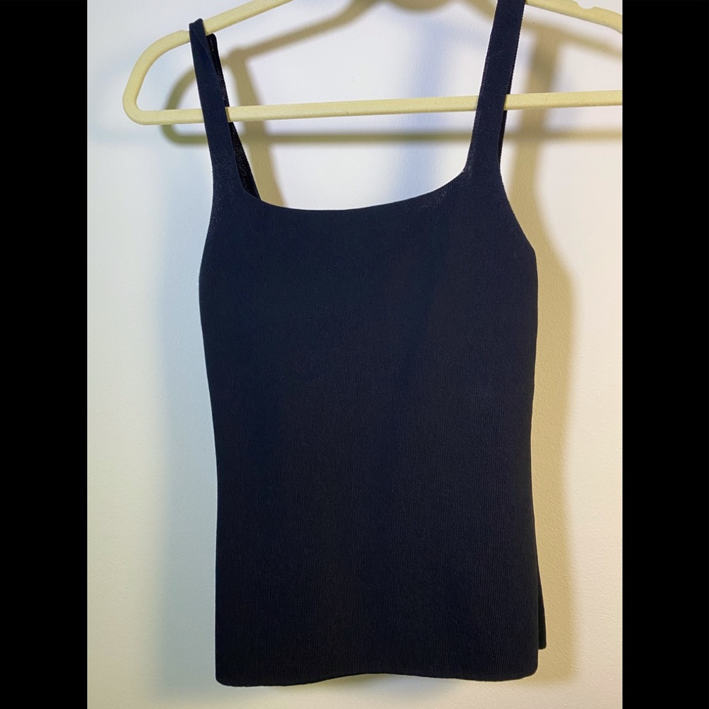 Black Tank